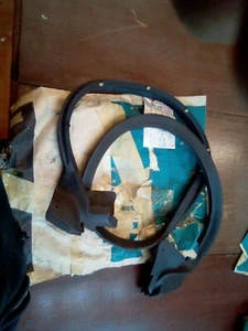 1976 1977 General Motors NOS Right Hand Front Door Weatherstrip GM # 9870656 - Picture 1 of 5