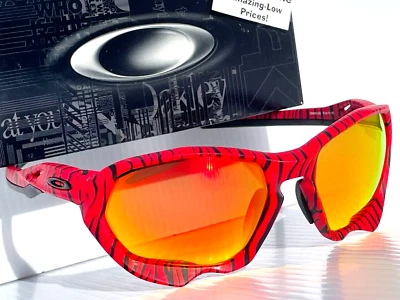 NUEVO Gafas de sol Oakley PLAZMA Red Tiger POLARIZADAS Galaxy Rubí Lente Espejo 9019-12 Foto 1 de 4