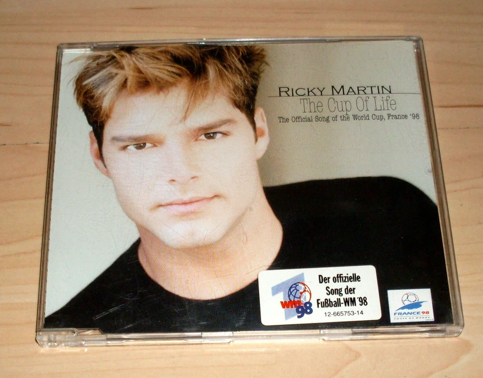 CD Maxi-Single - Ricky Martin - The Cup of Life ( World Cup France '98 ) - Bild 1 von 1