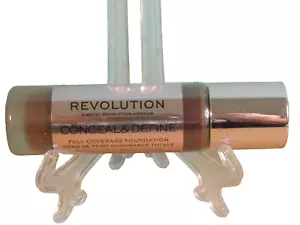 Fondotinta Makeup Revolution London Shade F18 Nascondi e Definisci Copertura Completa - Foto 1 di 4