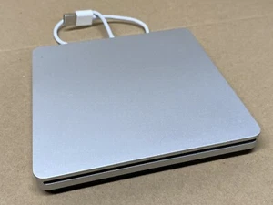 Apple A1379 External DVD USB SuperDrive - Zdjęcie 1 z 6