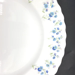 Royal Albert England Azul Floral MEMORY LANE Hueso China Placa Borde Dorado 8" - Imagen 1 de 6