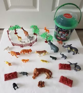 WILD REPUBLIC ANIMAL FIGURINE PLAYSET giraffe ZOO FIGURES tiger BUNDLE elephant - Picture 1 of 10