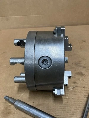 Mandril de torno Kitagawa de 3 mordazas con placa trasera de montaje D1-6 Foto 1 de 4