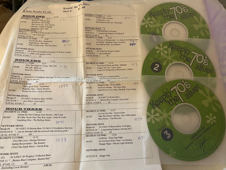 11/8/97 KEEPIN THE 70s ALIVE: BILLY JOEL FEATURE; DAVID ESSEX, JIMMY BUFFETT,ELO Foto 1 de 1