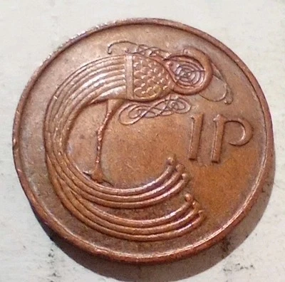 One Penny 1980 Ireland Coin Book Of Kells Bird Cláirseach éIRe 1 Pingin - Image 1 of 2