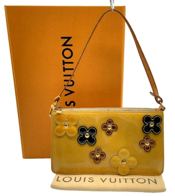 Auth Louis Vuitton Vernis Flower Lexington M92246 W/B/D Pouch NS101495 - Image 1 of 4