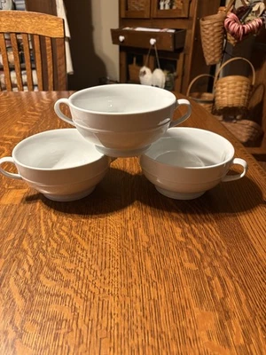 Juego de 3 cuencos de sopa/crema con patas seguras para horno de doble mango blanco con dosel de 6" Foto 1 de 4