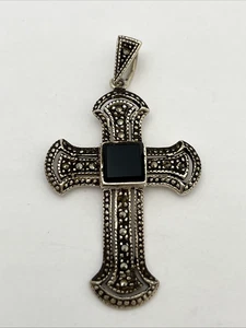 COLGANTE CRUZ SU VINTAGE PLATA ESTERLINA 925 ÓNIX Y MARCASITA - Imagen 1 de 3