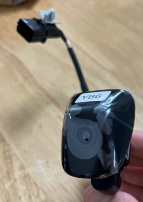 Cámara de visión trasera negra OEM 95760-2M000YB6 para Hyundai Genesis cupé 2013~16 Foto 1 de 4