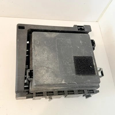 2019 CHEVROLET TRAVERSE ENGINE FUSE RELAY JUNCTION BLOCK BOX 84303339 OEM Foto 1 de 4