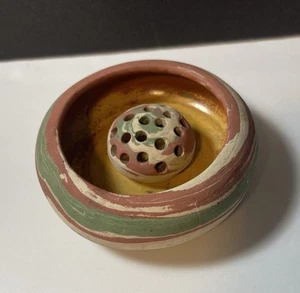 Vintage Silver Spring, FL Swirl Pottery Bowl/Vase with Flower Frog 4" - Picture 1 of 12
