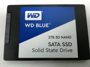 WD Blue 3D NAND 1tb SATA SSD WDS100T2B0A - Afbeelding 1 van 5