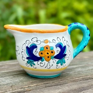 Vintage Deruta Raffaellesco Italy Handmade Majolica Ceramic Carafe Pitcher - Picture 1 of 7