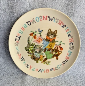 Vintage Melamine Children's Alphabet Kitten Plate - 3 Kittens - 7.25" - Picture 1 of 8