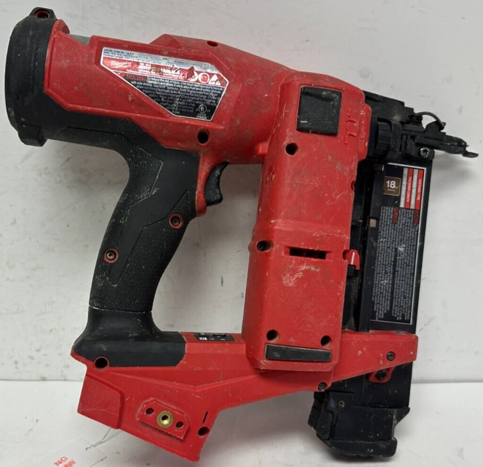 Milwauke 2746-20 M18 FUEL 18 Gauge Brad Nailer - Red