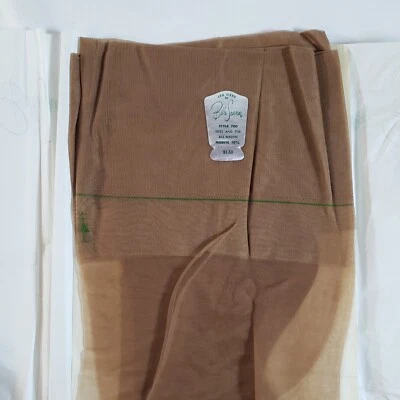 Medias de nailon Belle-Sharmeer 10-1/2 10,5 1 par tacón y puntera estilo 700 Foto 1 de 3