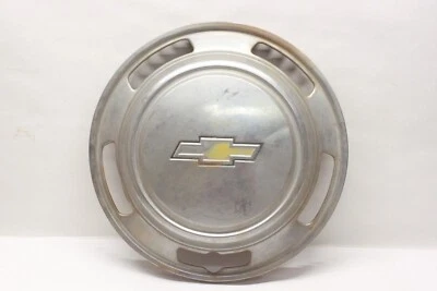 Cubierta de rueda original 1972 1973 1974 1975 Chevrolet LUV camioneta tapacubos OEM GM Foto 1 de 4