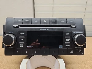 Chrysler Dodge Jeep Ram 2007-2012 radio de stock CD MP3 AUX P05091117AC - Imagen 1 de 6