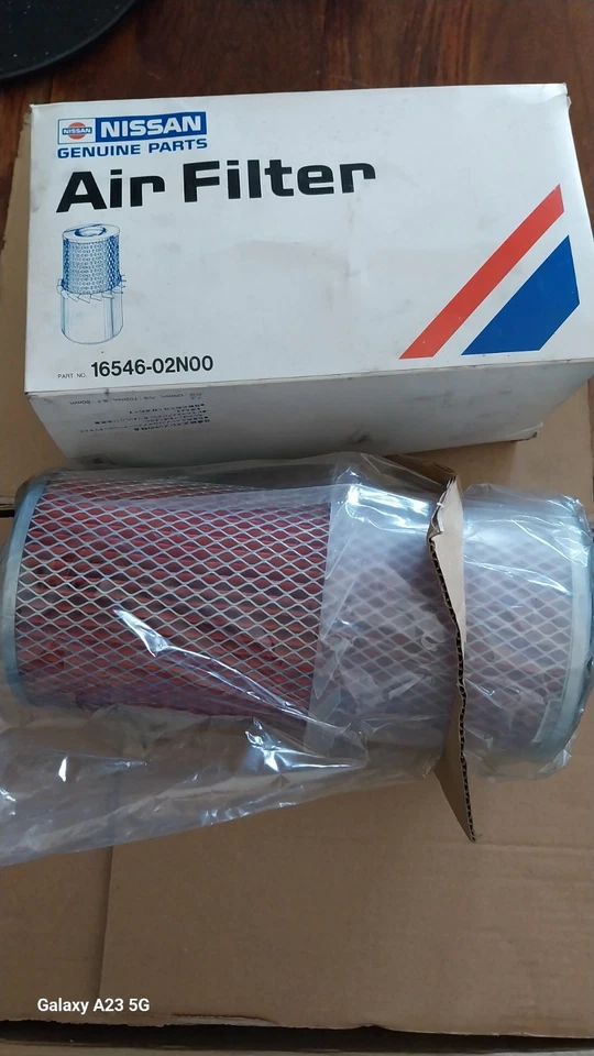 Mitsubishi L300; Hyundai Galloper; Nissan Urvan Luftfilter- Nissan - Bild 1 von 1