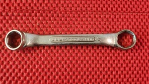 S-K TOOLS BOX END WRENCH M-2022, OFFSET, 6 PT, 5/8" & 11/16", MADE IN THE U.S.A. - Picture 1 of 8
