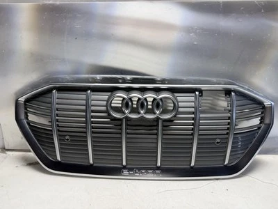 2019 2020 2021 2022 Audi E Tron Center Grille OEM 4KE 853 651 - Image 1 of 4