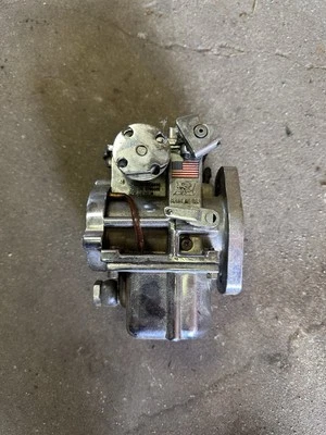 Carburador cromado Edelbrock Qwik Silver II Harley Chopper FXR Dyna Evo  Foto 1 de 4