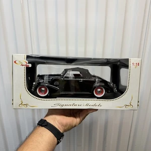 NEW SIGNATURE MODELS DIECAST 1/18 BLACK 1938 BUICK CENTURY CONVERTIBLE COUPE NIB - Picture 1 of 5