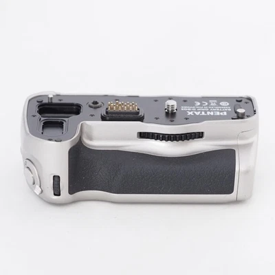 Pentax Battery Grip D-BG5 Silver for K-3 Premium Silver Edition #12404 - Image 1 of 4