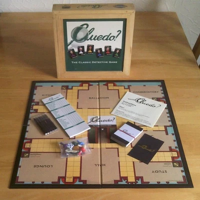 CLUEDO - The Classic Detective Board Game - Wooden Box Edition - 100% Complete. - Image 1 of 4