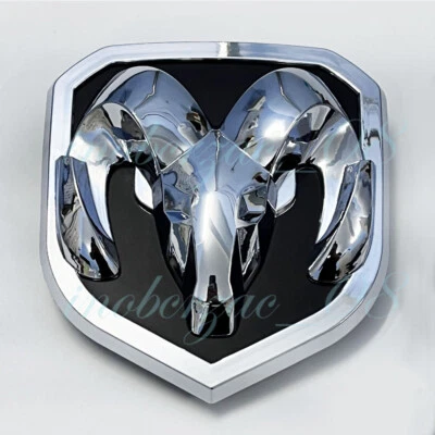Per Dodge distintivo anteriore cofano Ram pickup emblema nero + argento 68140322AA - Immagine 1 di 4