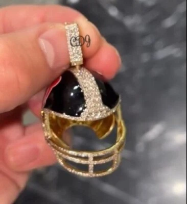 1.5 克拉天然莫桑石男式运动头盔带珐琅吊坠 925 银 — 第 1/4 张图片