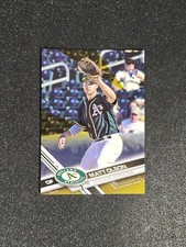 MATT OLSON 2017 Topps Series 2 #476 Gold Rookie RC /2017 Braves