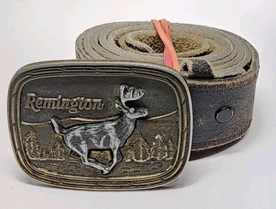 Hebilla de ciervo cola blanca vintage Remington con cinturón de cuero Foto 1 de 4