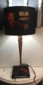 The Waking Dead Negan und Lucille Lampe Baseballschläger Halloween Deko Männerhöhle - Bild 1 von 10