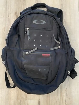OAKLEY HYDROFUSE BLACK CANVAS SCHOOL TRAVEL BACKPACK - Image 1 of 4