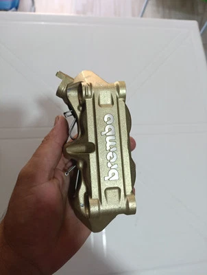 2014/19 bmw s1000rr front brake caliper Right hand Brembo Oem - Image 1 of 4