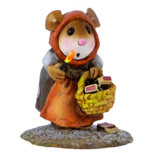 Ratón esculpido Wee Forest Folk LITTLE MATCH GIRL, WFF# M-521, Annette Petersen - Imagen 1 de 1