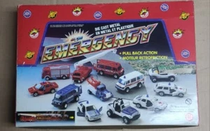 12 veicoli di soccorso di emergenza vintage con azione pull back metallo pressofuso e plastica  - Foto 1 di 12