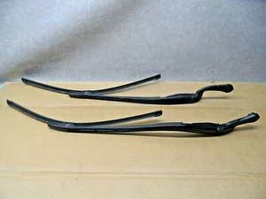 Audi A4 B6 B7 8H Cabriolet Pair Wischerarme Wiper 8H2955408A 8H2955407A - Picture 1 of 3