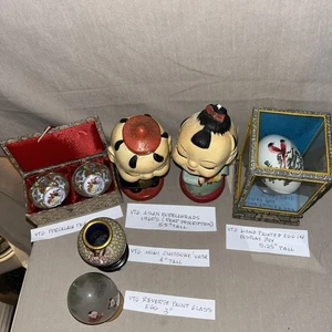 ❤️VTG KONVOLUT ASIATISCHES DEKOR CLOISONNÉ VASE WACKELKÖPFE BEMALTE EIER & TEETASSEN - Bild 1 von 11