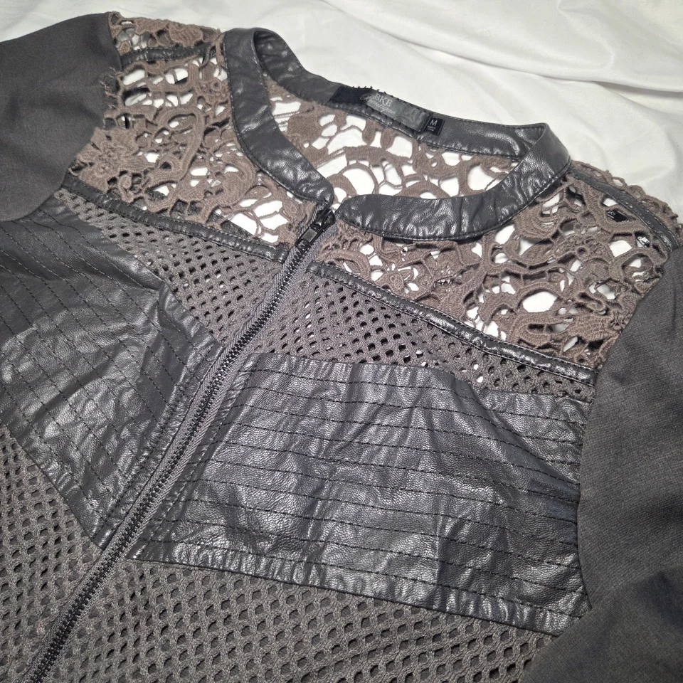 Buckle BKE 精品蕾丝细节拉链女式上衣网眼装饰人造皮革 M 码 — 第 1/4 张图片