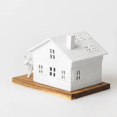 Lichthaus aus Porzellan auf Holz "Skihütte" von räder design - Weihnachten Weih - Bild 1 von 4