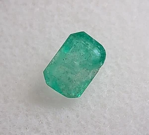 .84 CT NATURAL COLOMBIAN EMERALD LOOSE STONE GEMSTONE 7 X 5 mm - Picture 1 of 5