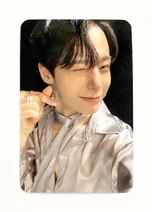 [HWANWOONG 1] ONEUS MALUS Apple Music Lucky Draw Official Photo Card+Tracking - Picture 1 of 2