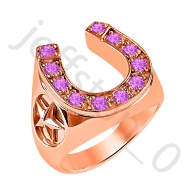 Anillo de herradura de oro rosa de 14 quilates de amatista creada en laboratorio de 0,50 quilates sobre 2 estrellas para hombre Foto 1 de 4