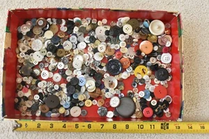 Vintage Sewing Button Lot, 15.0 Ounces Net Weight Lot, B31 - Picture 1 of 5