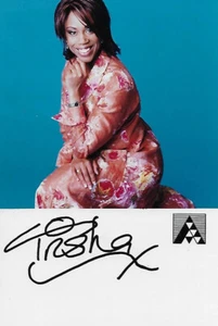 TRISHA GODDARD PRESIGNED PHOTO MESSAGE BACK CELEBRITY BIG BROTHER TV SHOW HOST - Picture 1 of 2