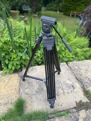 Libec TH-650DV 2-Stage SPOTTING SCOPE/VIDEO Tripod  Fluid Head Pan Tilt AND BOWL - Image 1 of 4