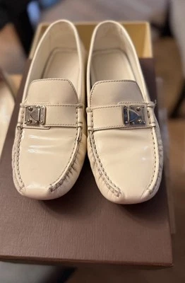 MOCASINES LOUIS VUITTON CHAROL BLANCO LOMBOK MOCASÍN PLANO MUJER Talla 35 5 Foto 1 de 4